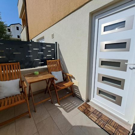 Apartment Ararita Đảo Krk Ngoại thất bức ảnh